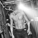 [EXO] <b>바지속</b>으로 손 집어넣고싶음