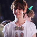 [EXO] 아니 내동생이 백현 이사진이랑 쫌 비슷한데