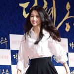 김태리 점점 이뻐지냐..
