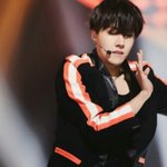 [방탄소년단] 누가뭐라해도 <b>호석</b>이는