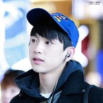 <b>캡모자</b>도 제대로 소화한 男돌