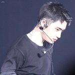 [EXO] 아 진짜 <b>예술</b>이다 이마에서 눈썹 꺽여내려오는