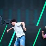 [방탄소년단] 지민이가 다리라인이 이쁜게