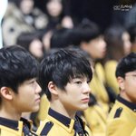 [<b>뉴트</b>] 왕온니 나 엔1씨1티 야광봉 삼 ㅎㅎ