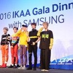 [NCT] 뜻깊은 행사인데 좀 깔끔하게 입히지..