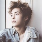 [시우민] 시우민)오늘 <b>세계</b>고양이날이래 ㅋㅋ