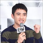 [EXO] 조카 우리<b>삼촌</b>닮음