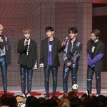 [EXO] 와 김준면 진짜 작긴하구나