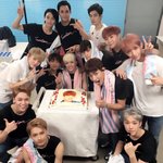 [세븐틴] 요즘 단체사진 <b>팡팡</b> 터진다
