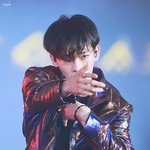 [CHEN] 대박 이거 무슨 <b>요원</b>같음