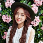 인터뷰 기사 사진찍으라니깐 혼자 레전드 화보찍은 <b>오연서</b>