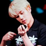 [방탄소년단] 석<b>진아</b> 마이크가 고장났을땐 뭐?