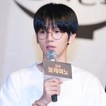 [EXO] 변백현은 흑발+<b>흰옷</b>이 진리