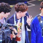 [EXO] 경수 <b>와사비</b>먹는거 조카씹더긔