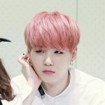 [방탄소년단] 보통 자기한테 어울리는<b>색이</b> 있기마련인데