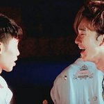 [EXO] 죤대 <b>왼쪽</b> 분 누구