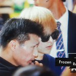 [시우민] 까리함으로 공항을 물들인 시우민석님 ㄷㄷㄷ