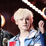 [방탄소년단] <b>이사진</b> 뭔가 윤기안같다