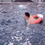 [인피니트] 아무리 발버둥쳐도 <b>전진</b>할수없음 호야는