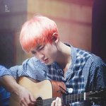 [EXO] <b>박찬열</b> 이에 앙 물고 기타 치는거