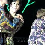 [EXO] 카이 직캠에 찍혔던 세백 <b>연애질</b>