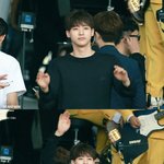 [모두드루와] <b>b1a4</b> 신우 ㄹㅇ미침