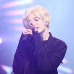 [인피니트] [연예가 핫!포토]인피니트 성종,두 눈 꼭 감고 열창