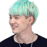 [방탄소년단] 윤기 웃는짤 보는데 되게 혼란스럽다....!?