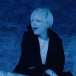 [방탄소년단] 윤기는 항상 힘을 주는것같아