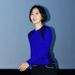 인형들고 나타난 배두나