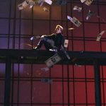 [EXO] 민석이가 돈뿌리는거임? <b>돈벼락</b> 맞는거임?