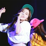 <b>캡모자</b>도 가릴 수 없는 女돌 미모