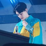 [CHEN] <b>망토</b>가 안벗겨져서 슬픈 종대