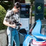 디스패치에 찍힌 이제훈...