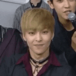 [EXO] 얘 <b>요새</b> 사람인척 안한다며;;