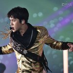 [EXO] ㅅㅂ ㅁ애들 이 옷 다시 <b>입어</b>줬음7ㄴ