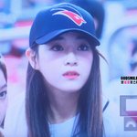 김세정 시구하러가서