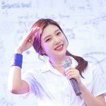 무대 위 <b>과즙</b> 터지는 女아이돌