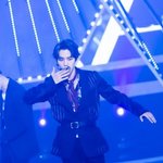 [백현] 이거 1등 먹어야 나올 수 있는 그런 <b>비주얼</b>..