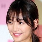 중2여자들 단발머리 묶는거 ㅈㄴ 이쁘더라