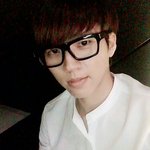 [인피니트] 안경사진은 <b>오줌</b>아니네