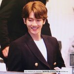 [백현] 백현이가 보고 "나 오늘 너무 <b>땅꼬마</b>다"