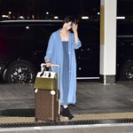 센스8 찍으러 <b>미</b>국가는 배두나 공항패션, 인스타그램