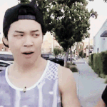 [방탄소년단] 애들 놀때 웃긴춤 추는거 생각해보니깐