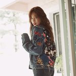 수지 청바지 화보! <b>열일</b>하는 미모