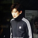 [EXO] 찬열이가 입은 <b>져지</b> 무슨 색임?