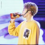 [시우민] 시우민 진~~~~~~~~~~~짜 물건 사고 싶게 만든다...