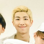 [방탄소년단] 그와중 <b>옆머리</b> 많이기른거