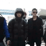 [EXO] 요즘 바람이 <b>쌀쌀</b>하던데 이렇게 입어..