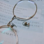 <b>미</b>칫다 안경 뽈라졌어 ㅠㅠㅠ